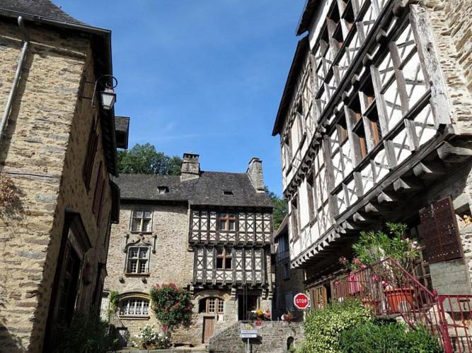 Villa Au Bord De La Rivier Segur-le-Chateau エクステリア 写真